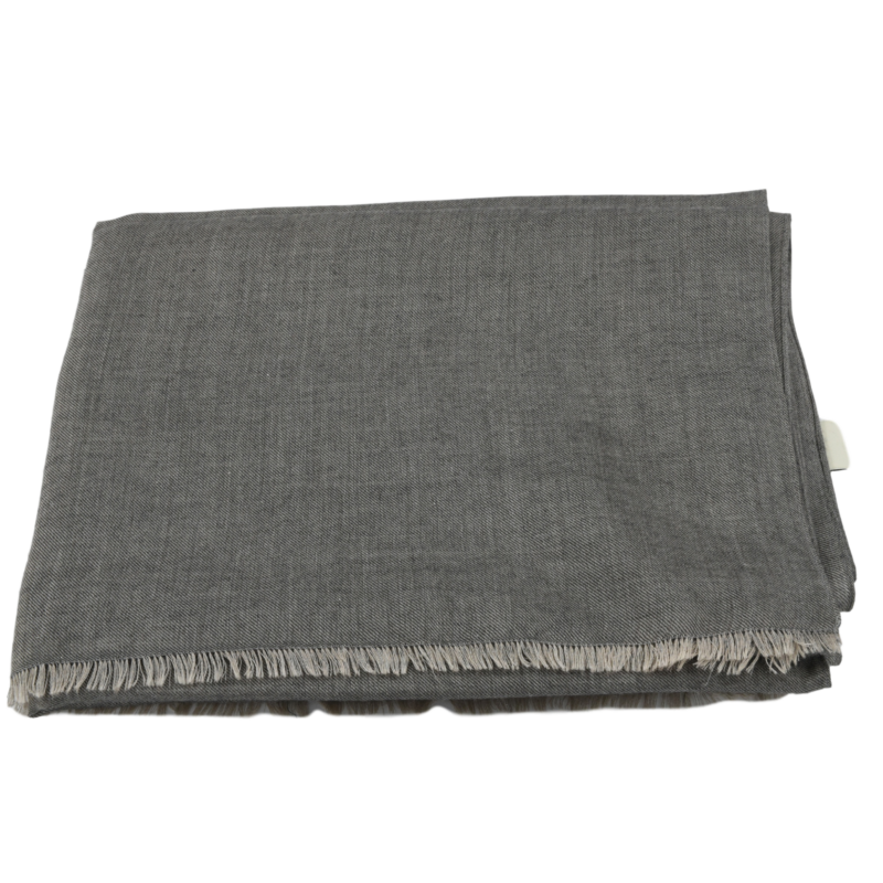 Plaid, Geigia B. Acero