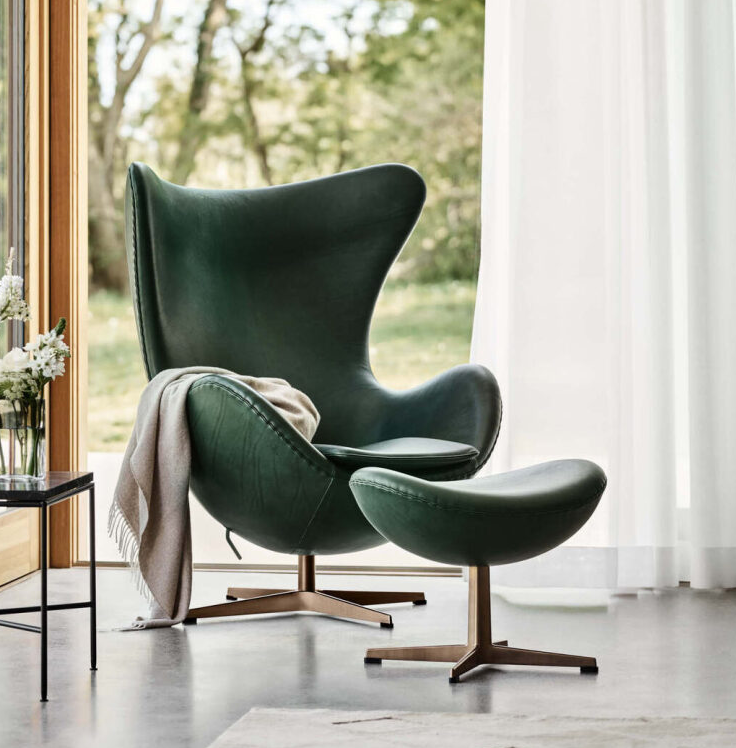 Fritz Hansen, Egg Sessel und Hocker
