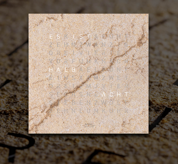 Qlocktwo, Earth 45 Desert DE